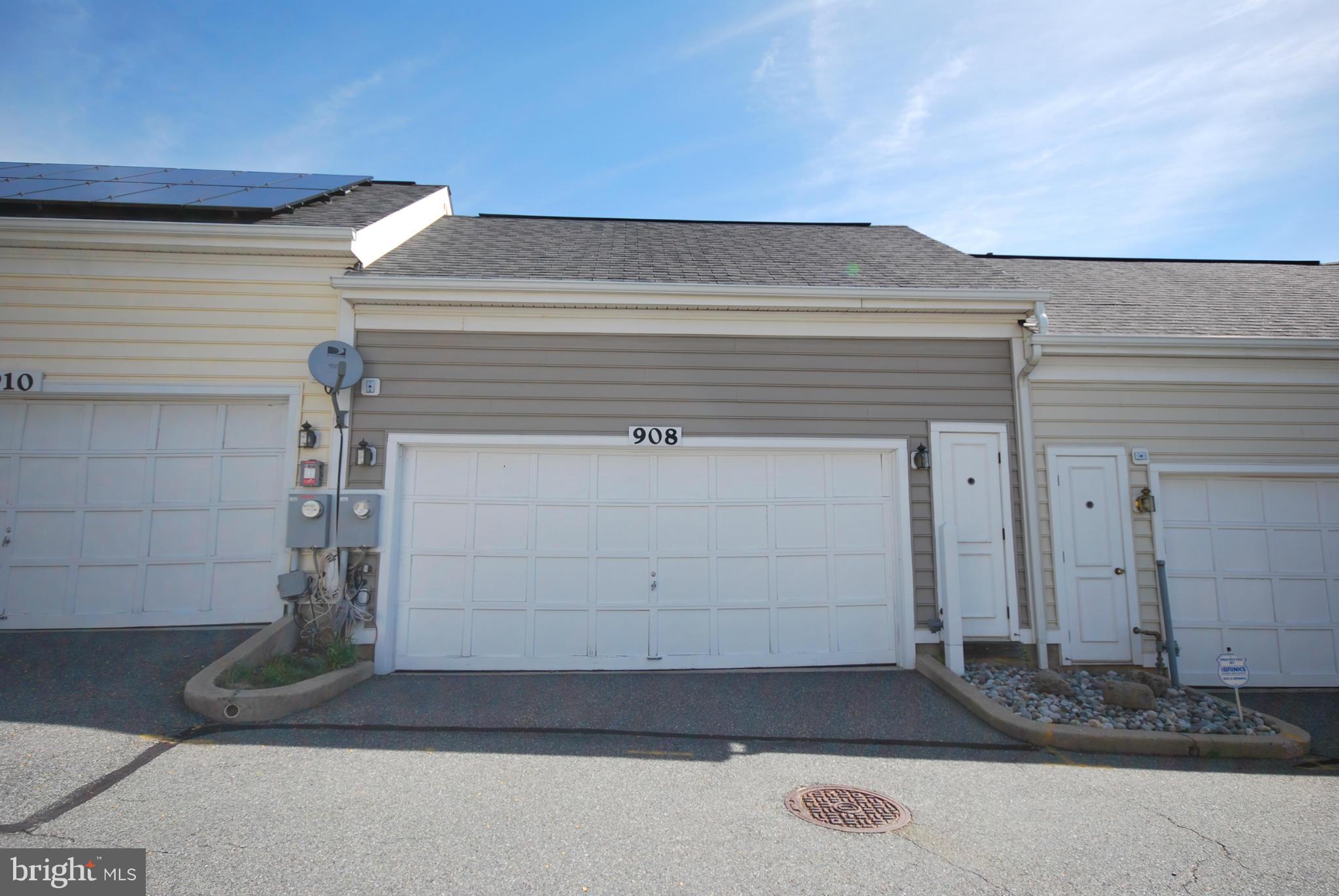 KING FARM BAILEYS COMMON - Residential Lease