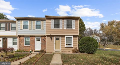 Photo of 1458 Farmcrest Way, SILVER SPRING, MD 20905 (MLS # MDMC2204928)