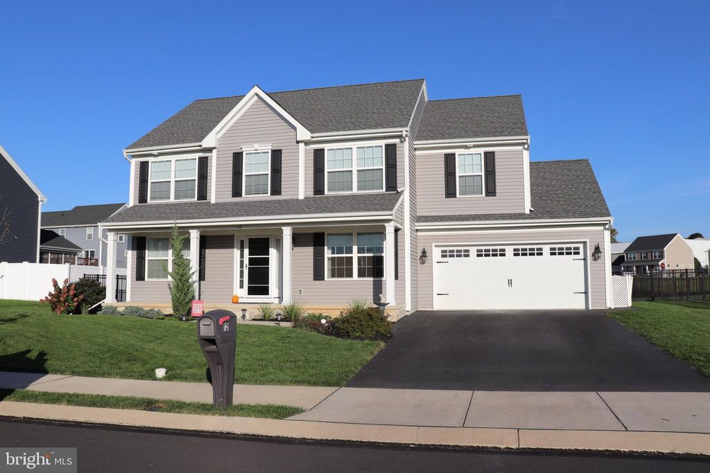 Photo of 12 AMBER LN, EPHRATA, PA 17522 (MLS # PALA2042050)