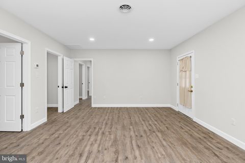 Photo of 721 Charlotte St #B, TAPPAHANNOCK, VA 22560 (MLS # VAES2002068)