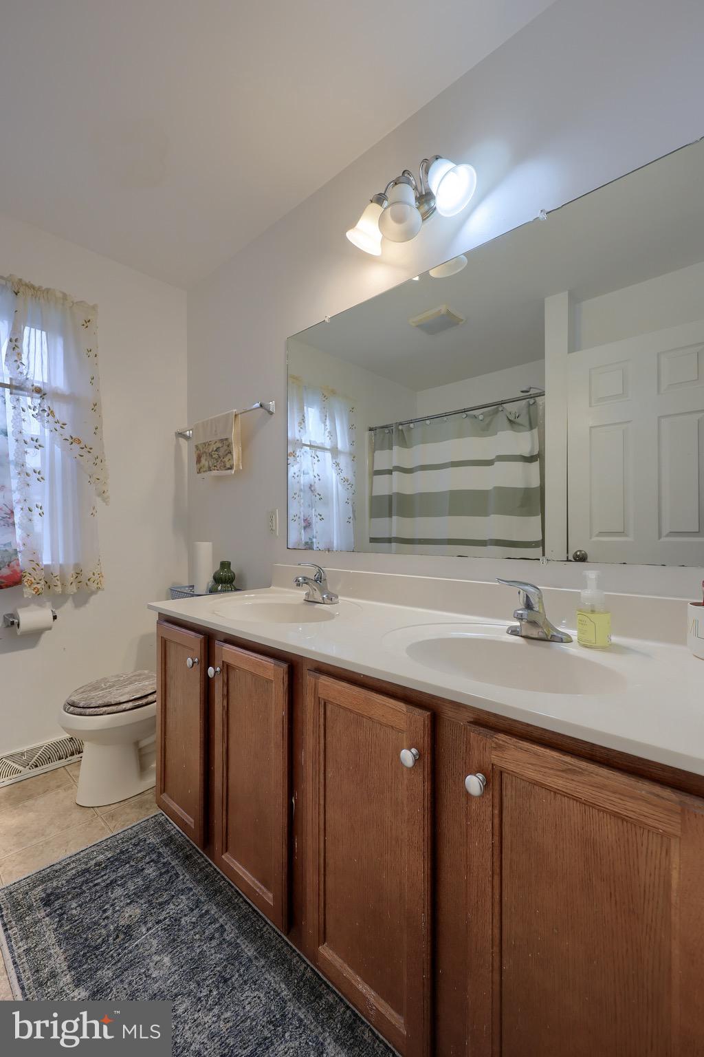 WINDING OAKS - Residential