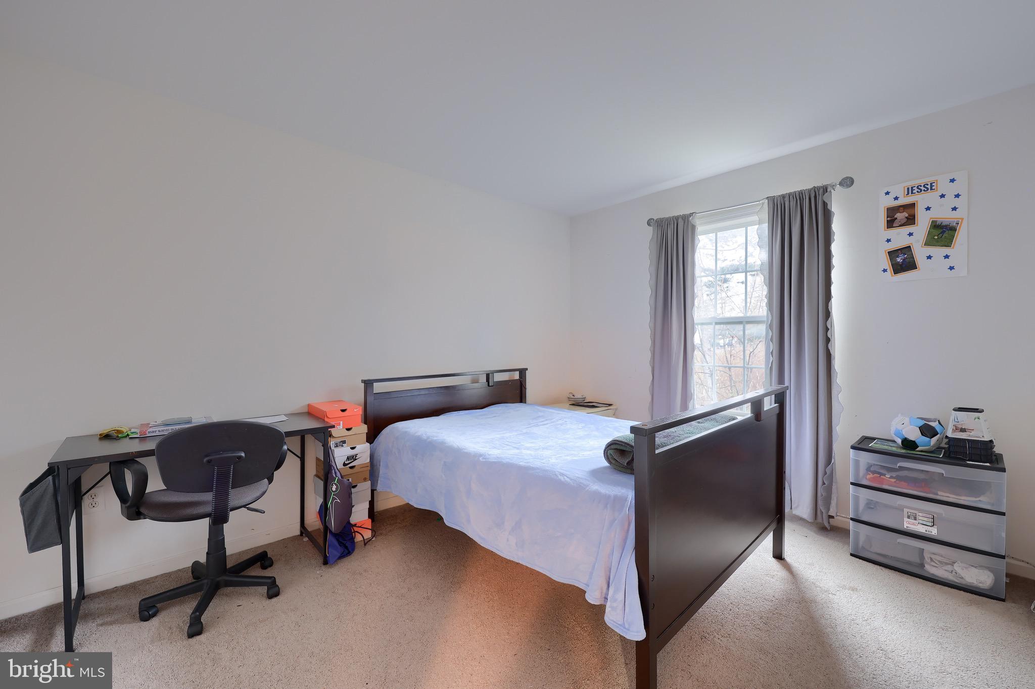 WINDING OAKS - Residential