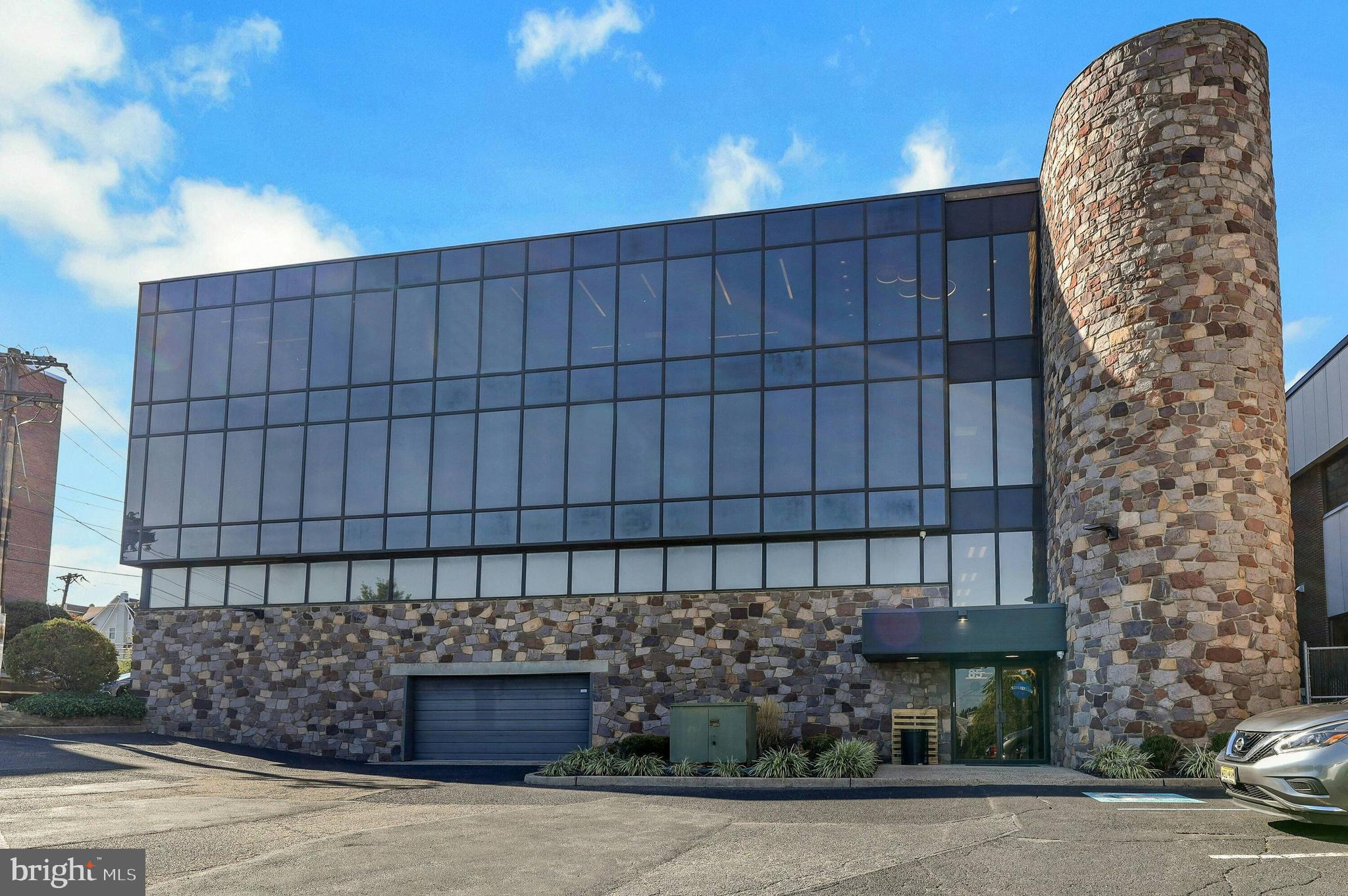 85 ORIENT WAY 3RD FLOOR