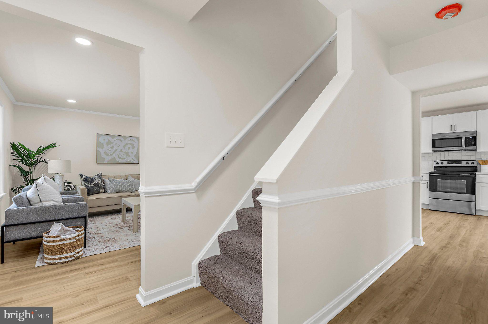 8036 FOXTAIL LANE