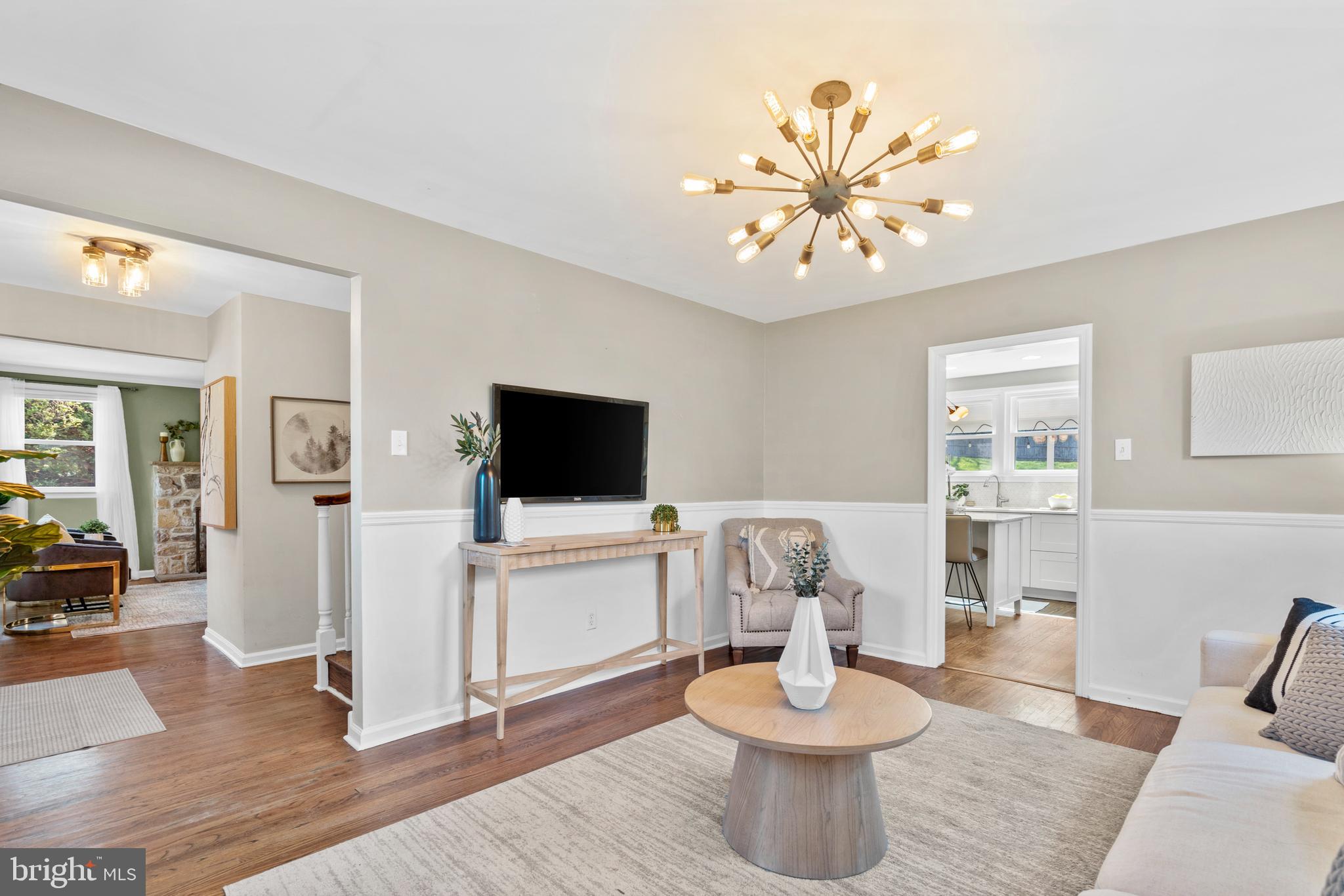 CHESTNUT HILL - Residential