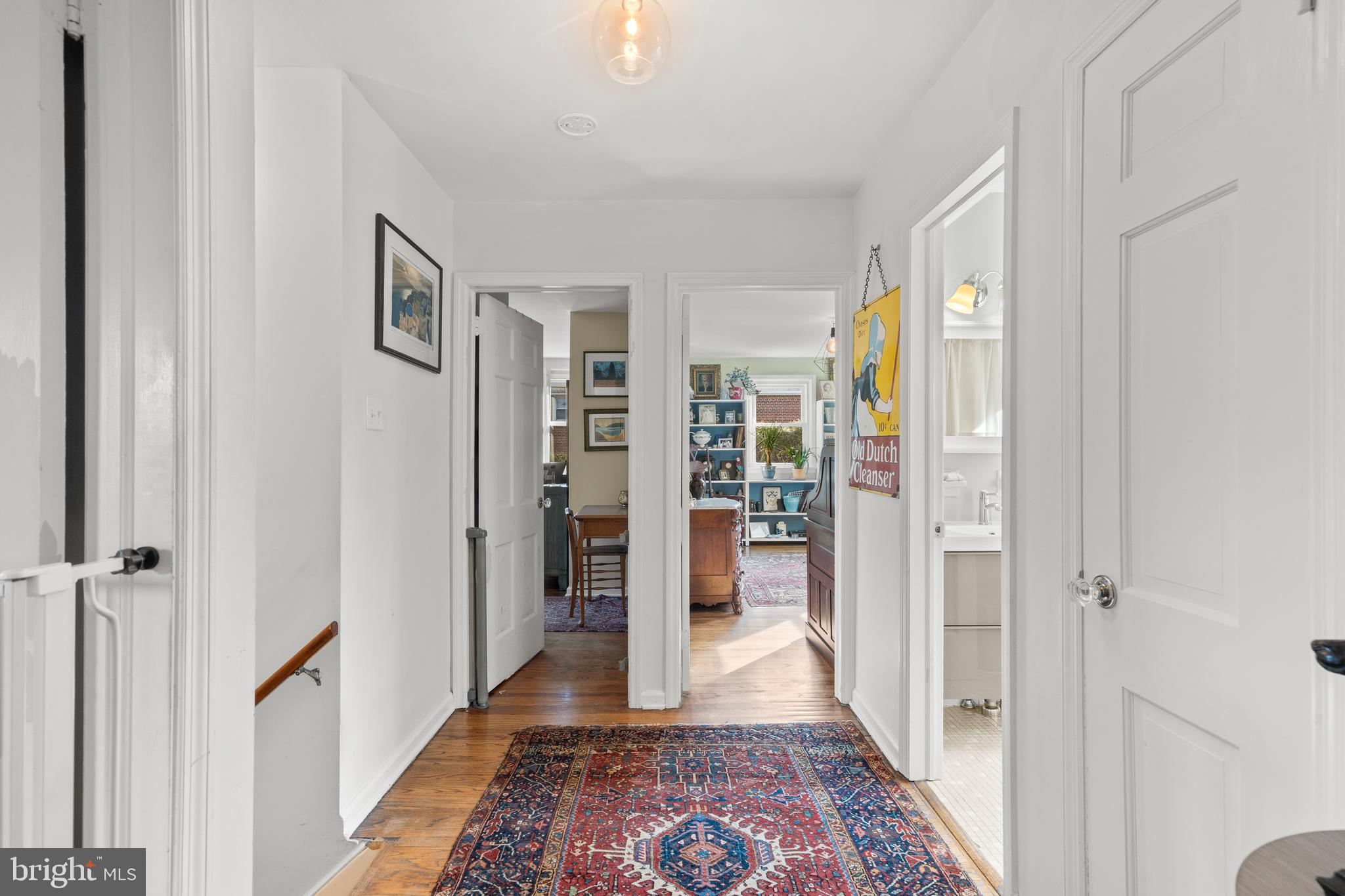 CHESTNUT HILL - Residential