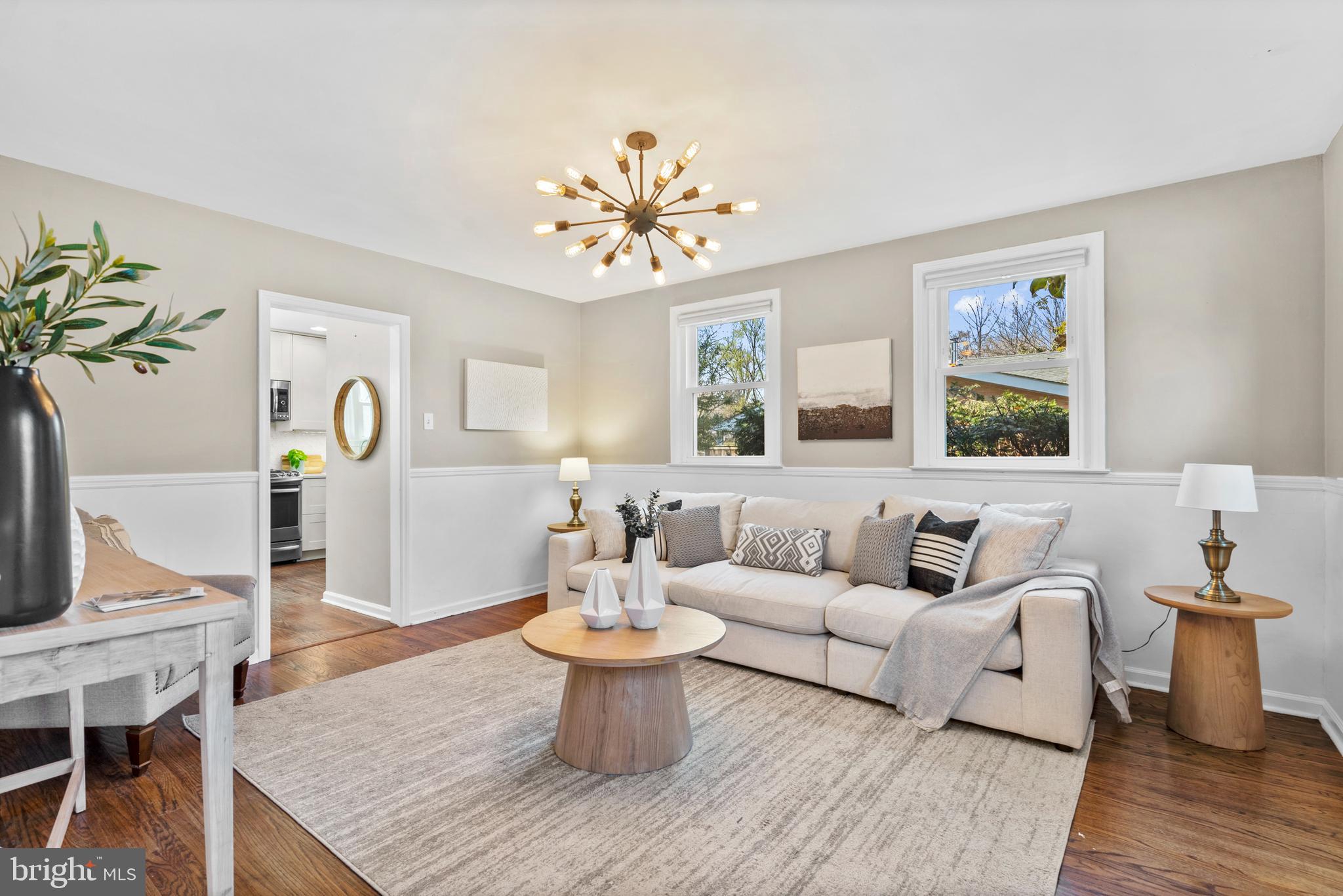 CHESTNUT HILL - Residential