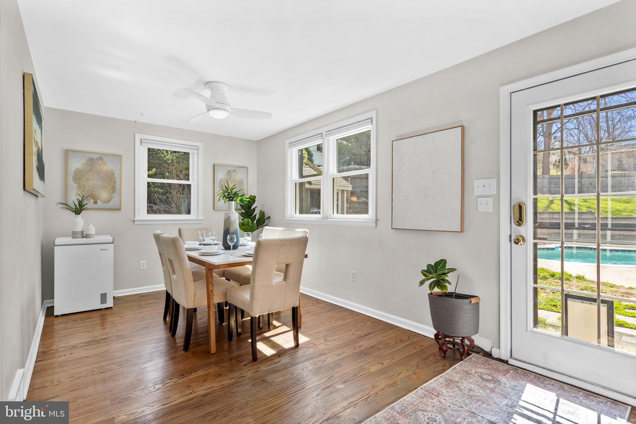 CHESTNUT HILL - Residential