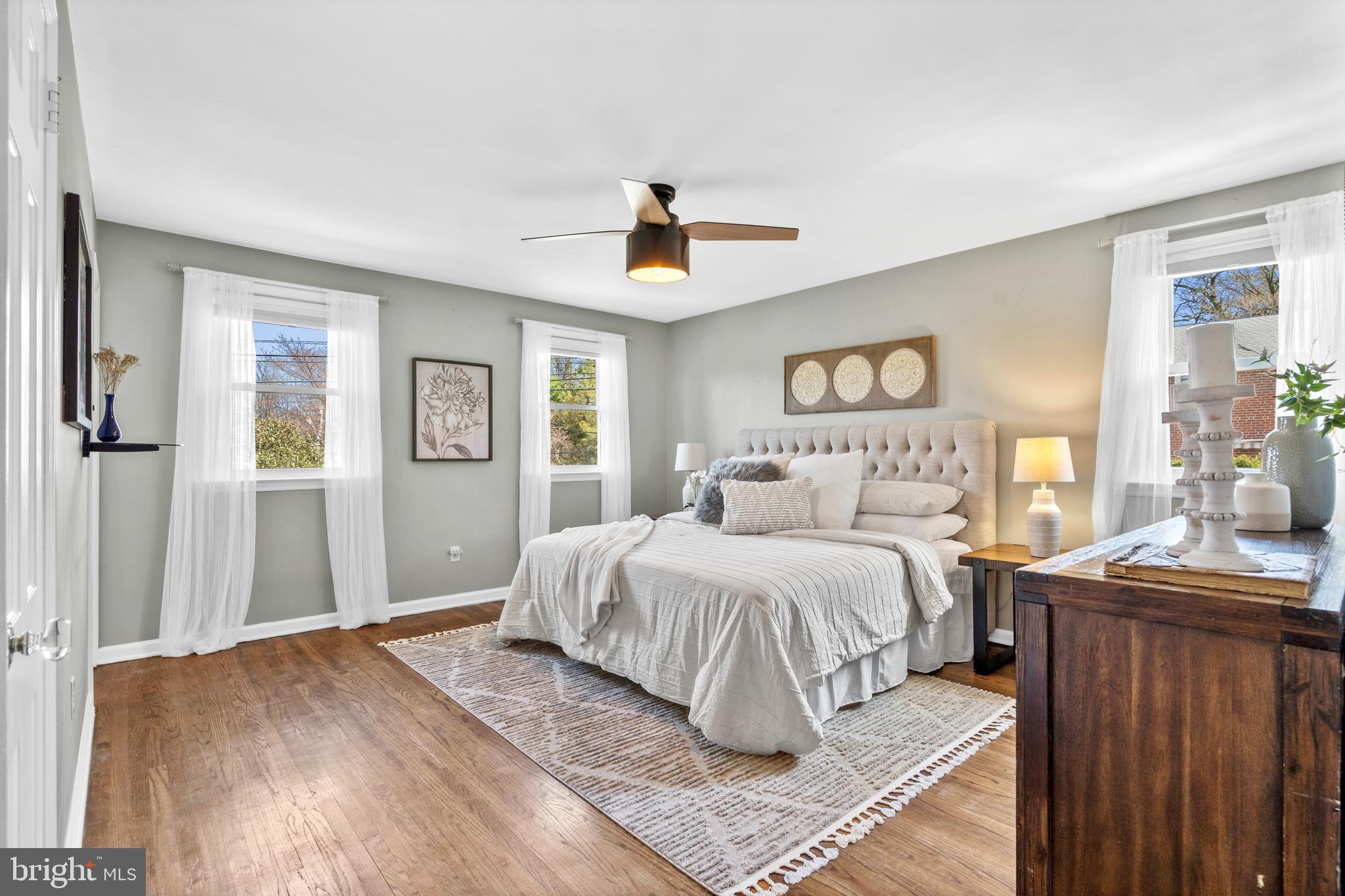 CHESTNUT HILL - Residential