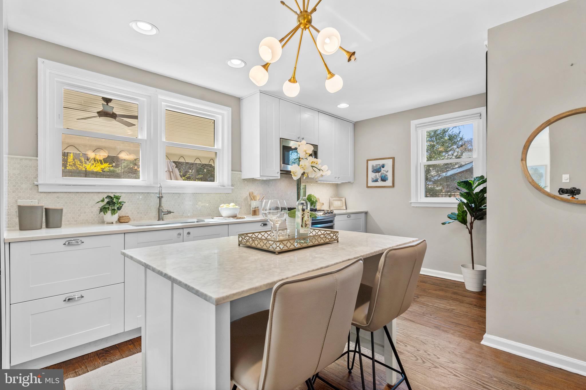 CHESTNUT HILL - Residential