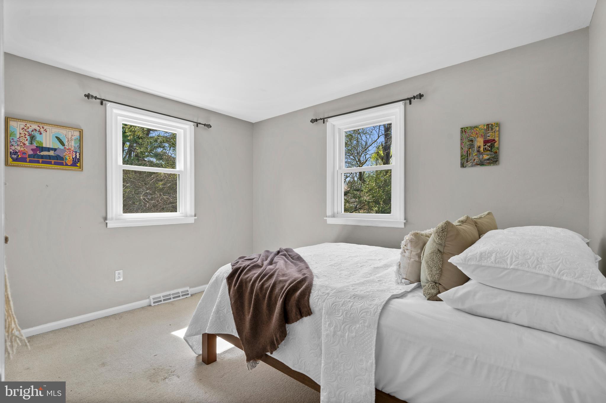 CHESTNUT HILL - Residential