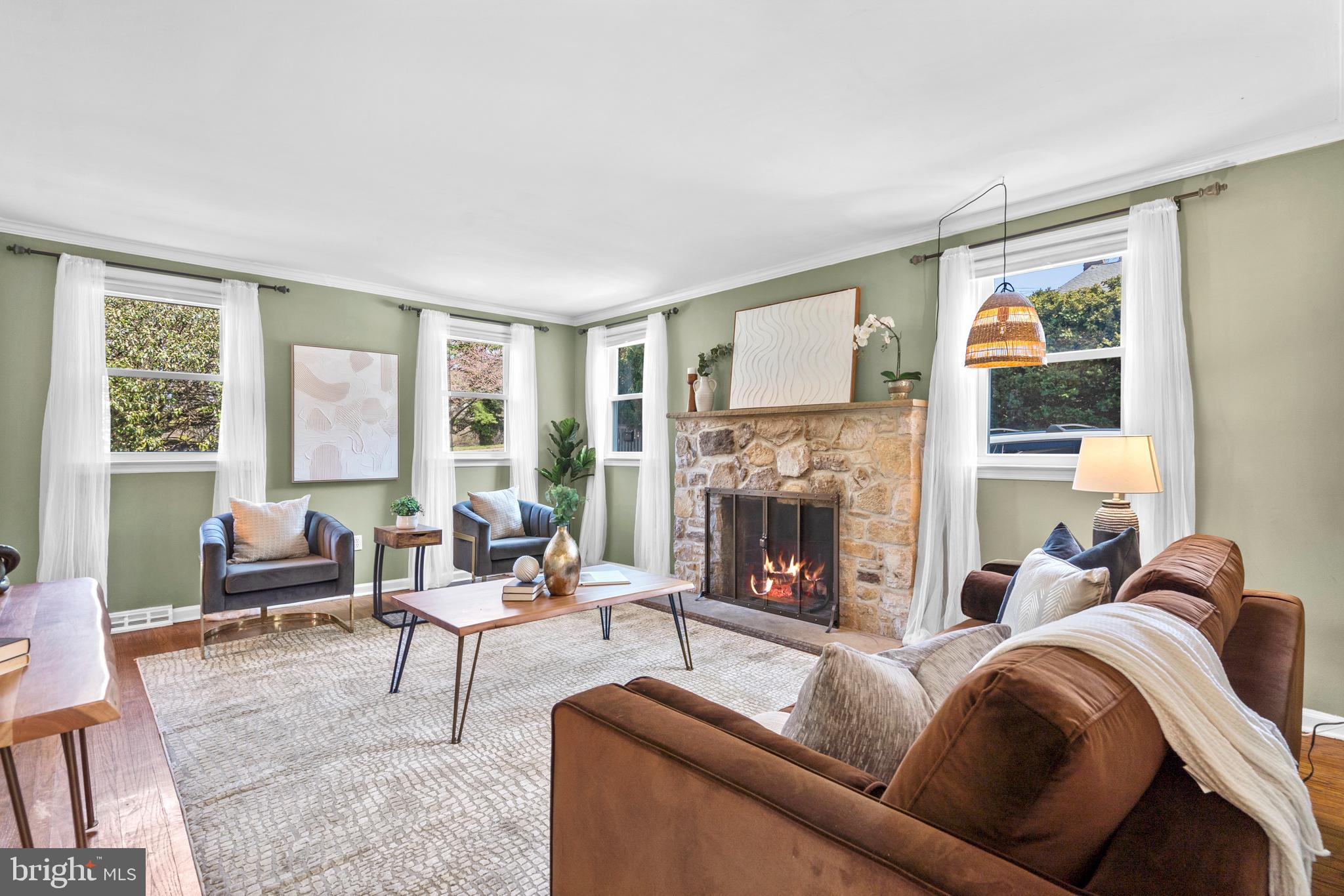 CHESTNUT HILL - Residential