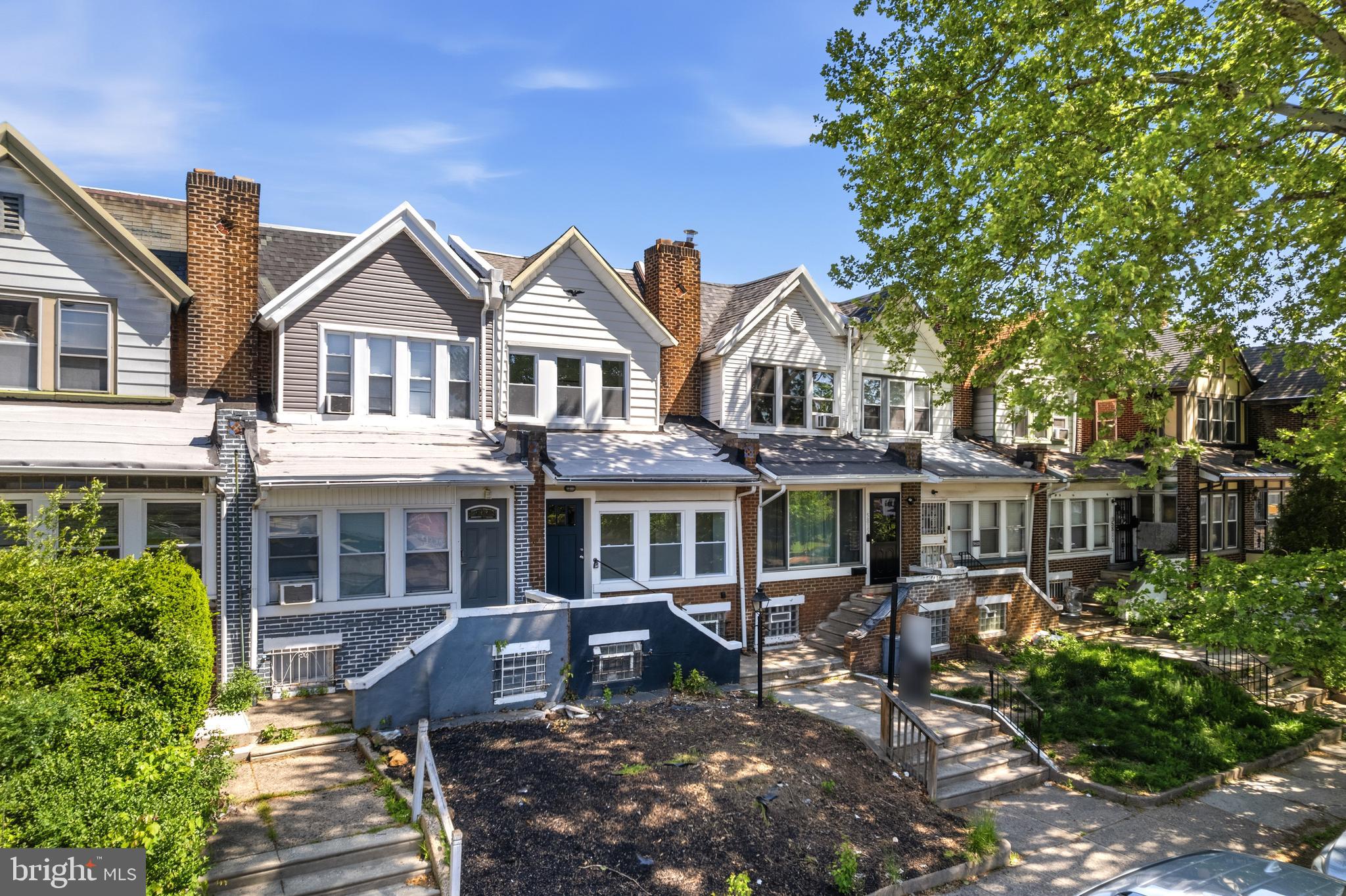 WALNUT HILL - Residential