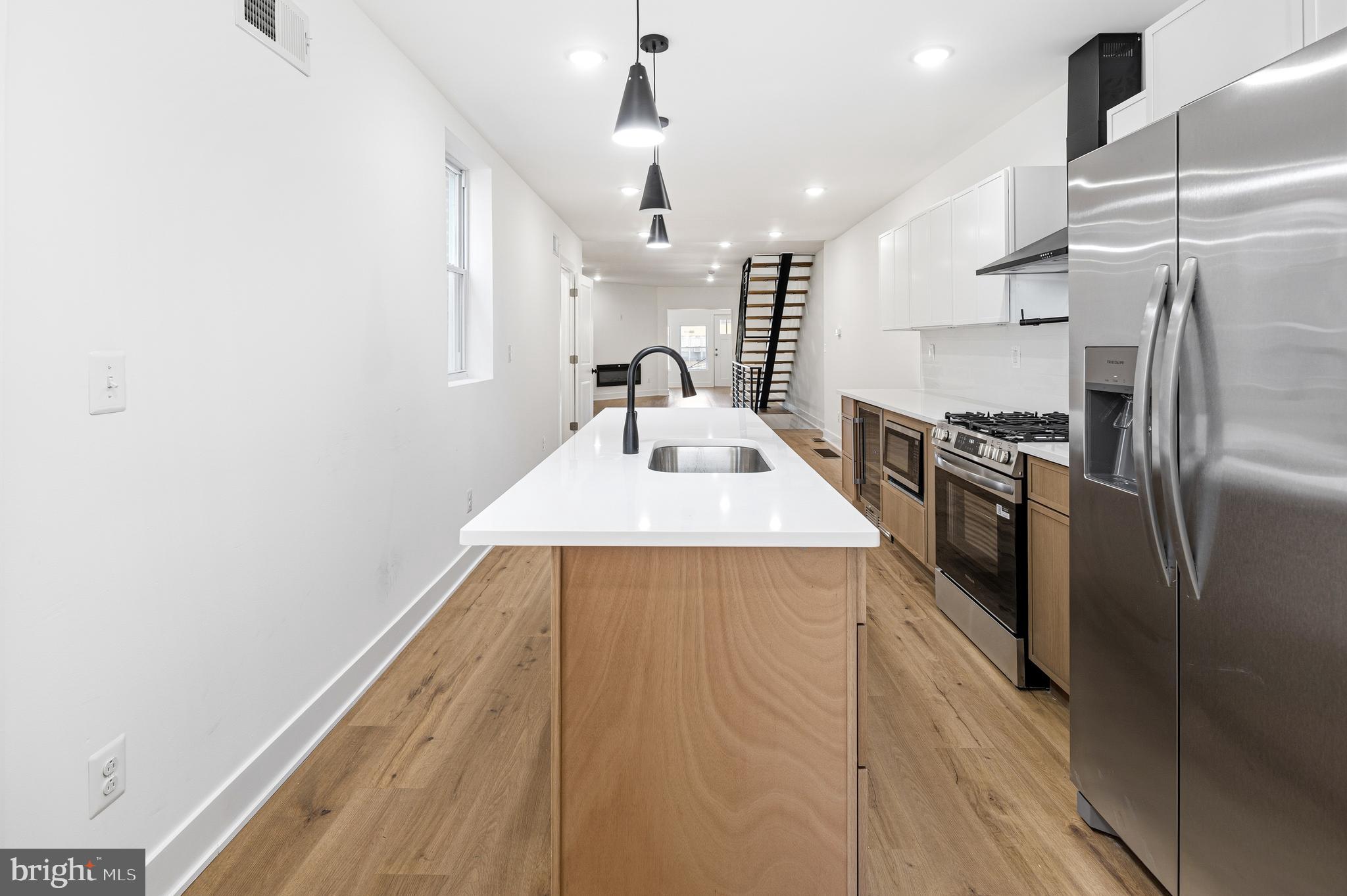 WALNUT HILL - Residential