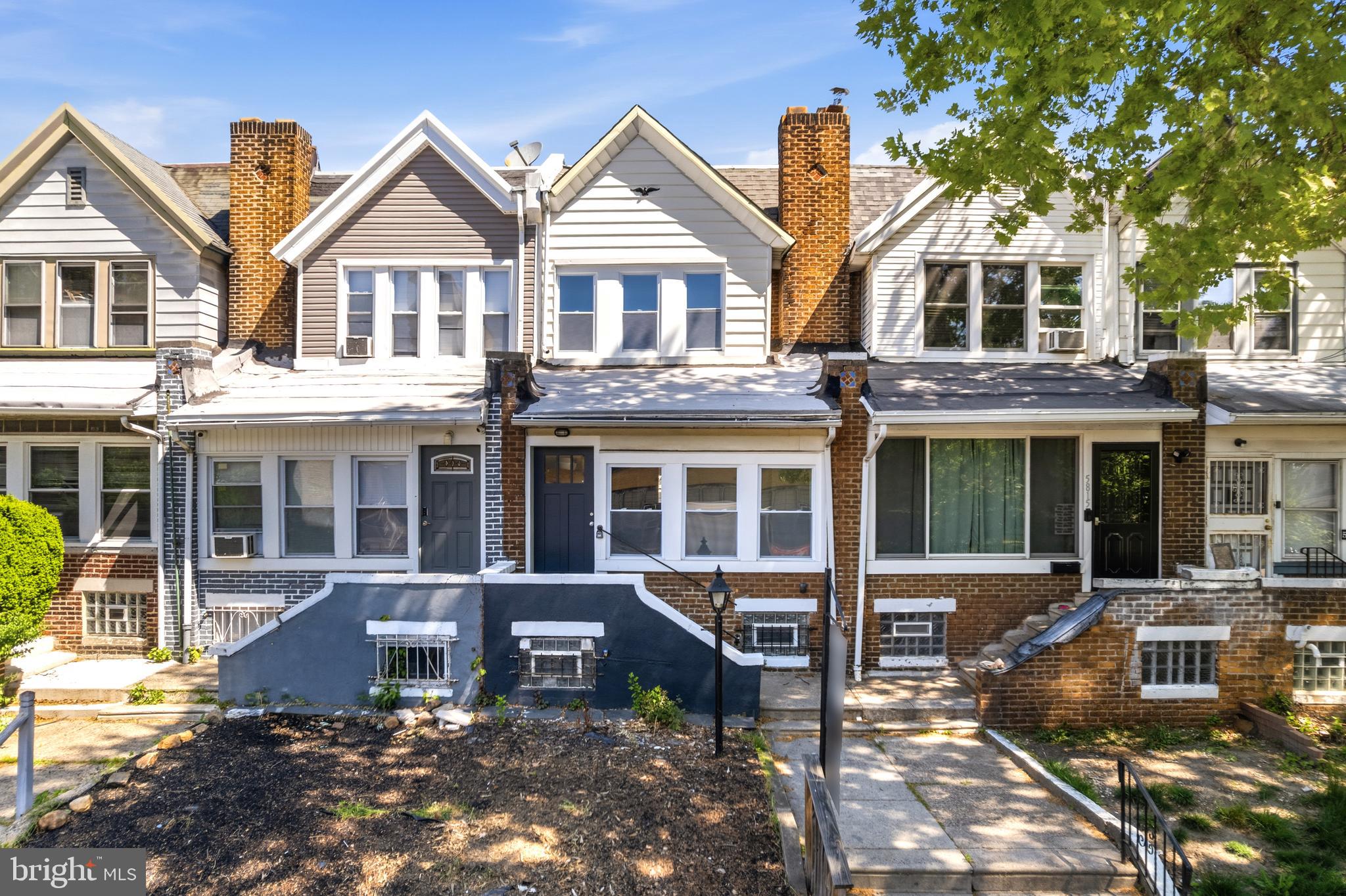 WALNUT HILL - Residential