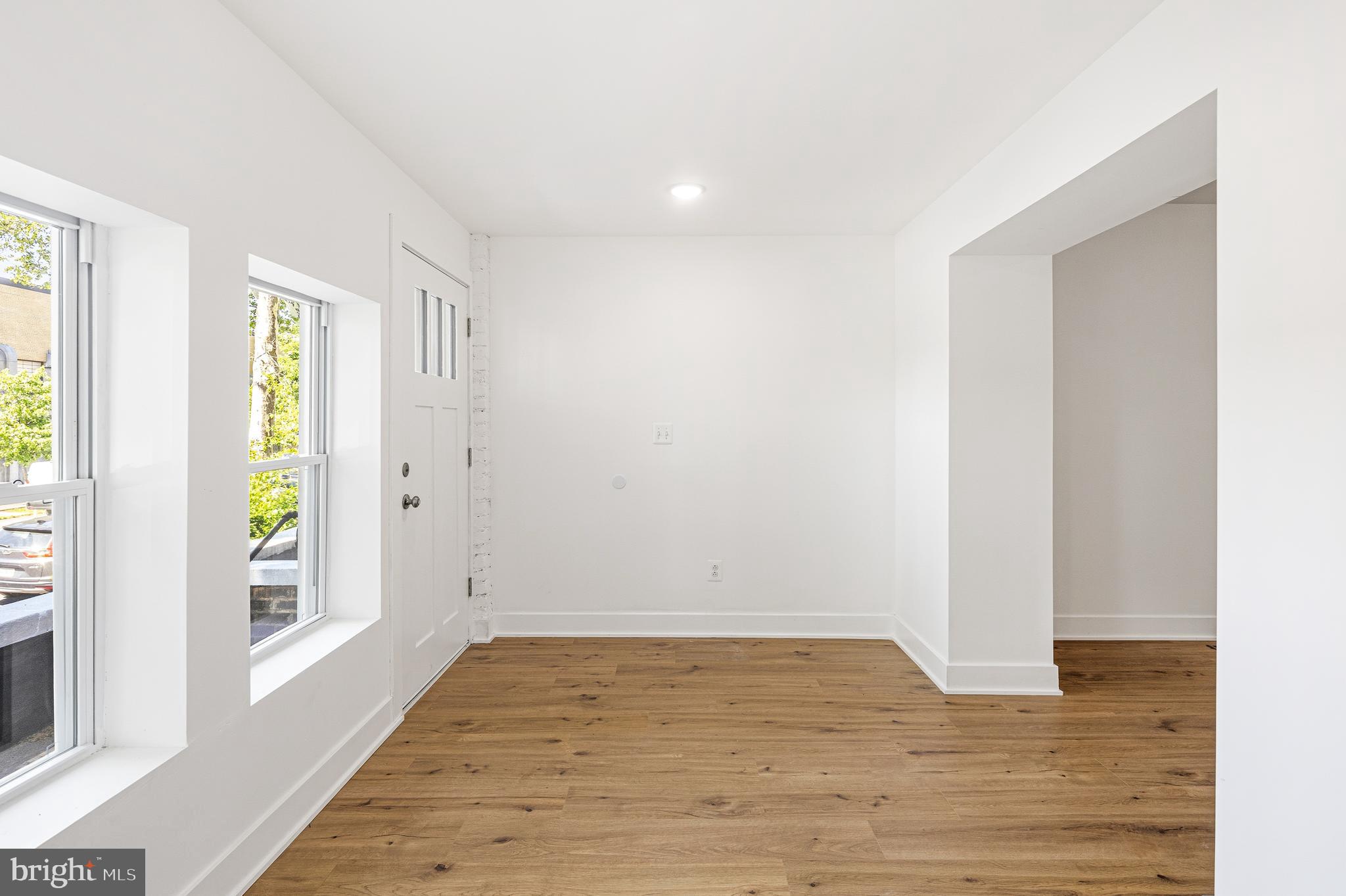 WALNUT HILL - Residential
