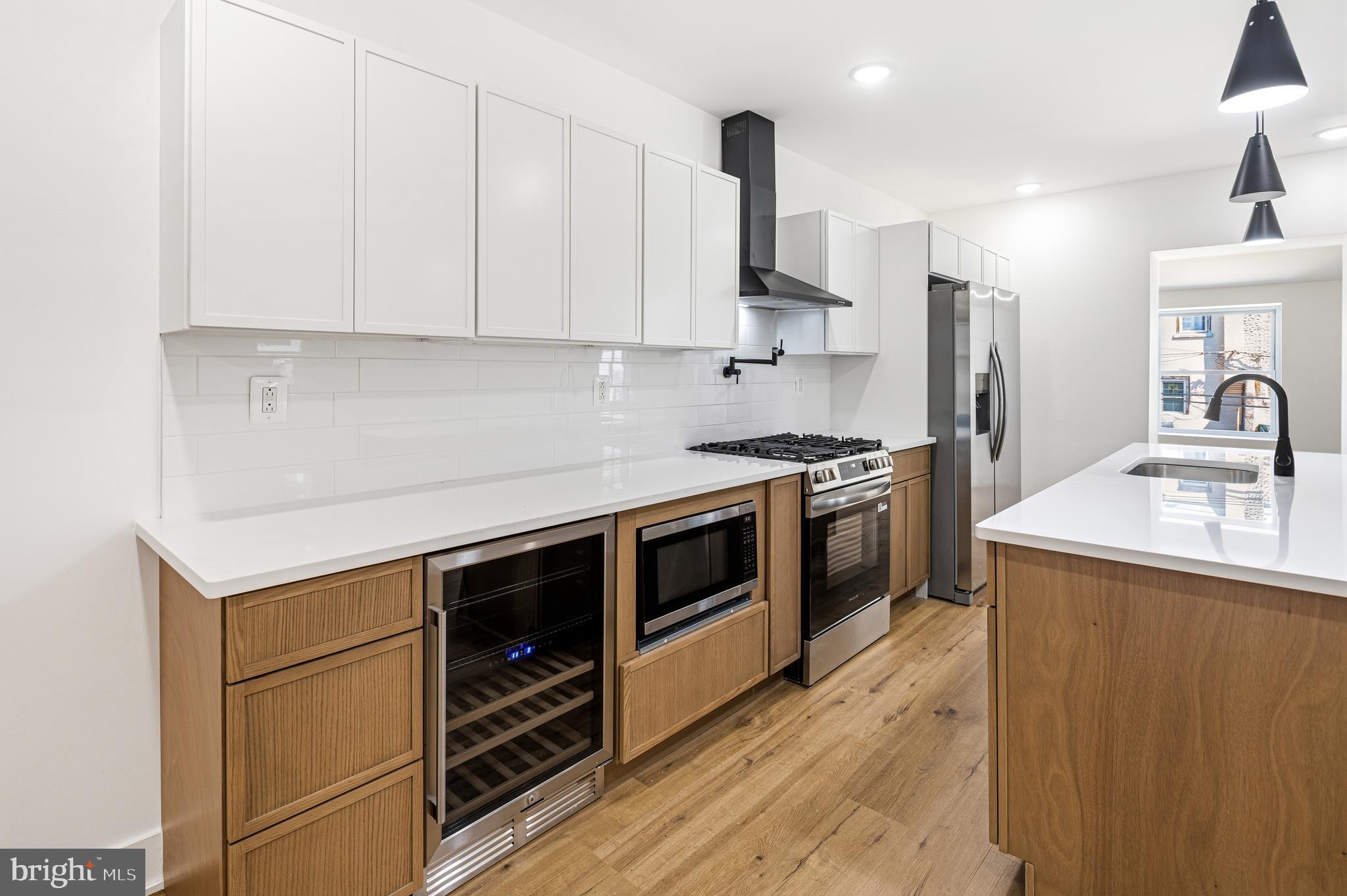 WALNUT HILL - Residential