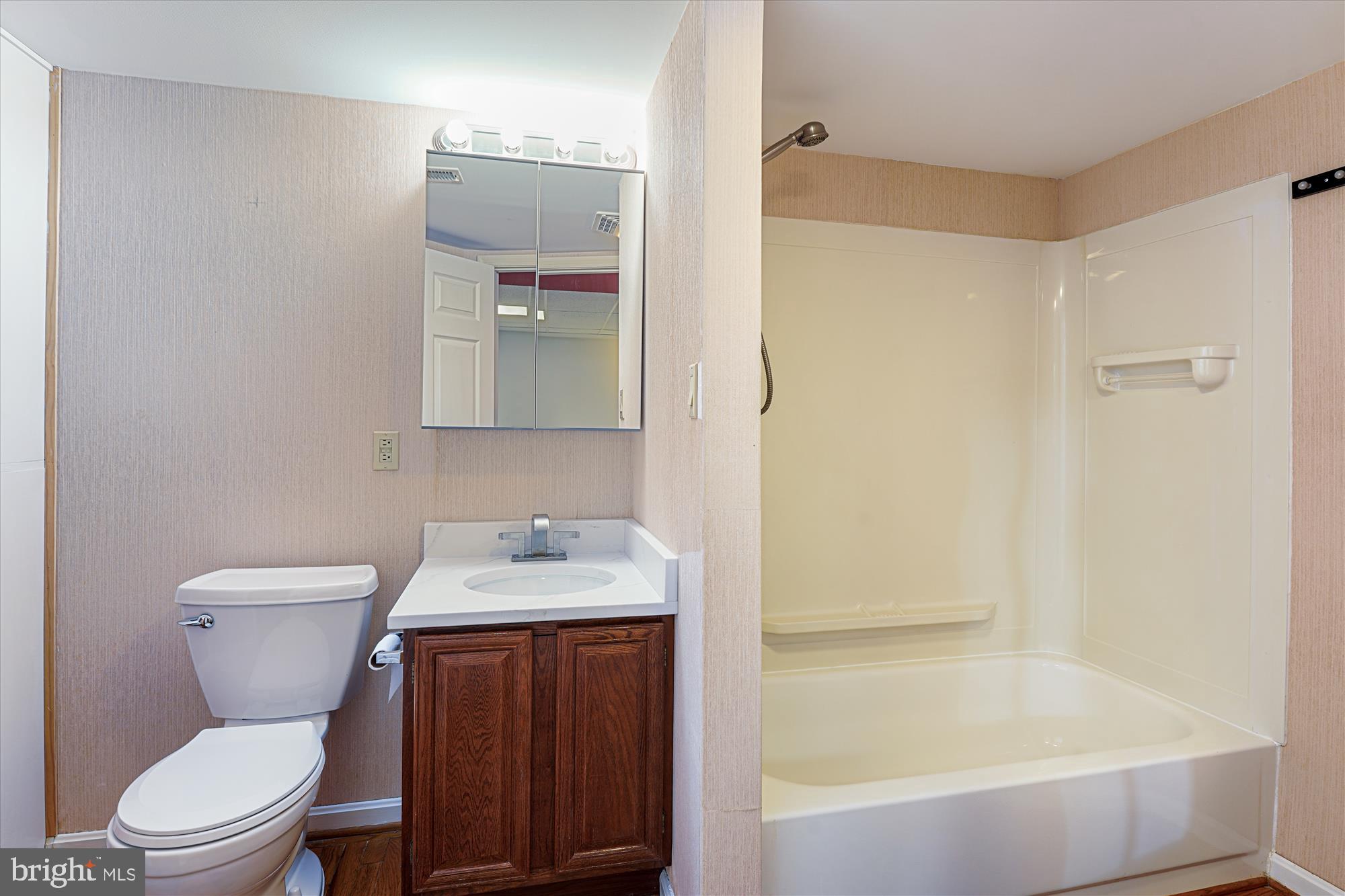 MILLS FARM - Residential