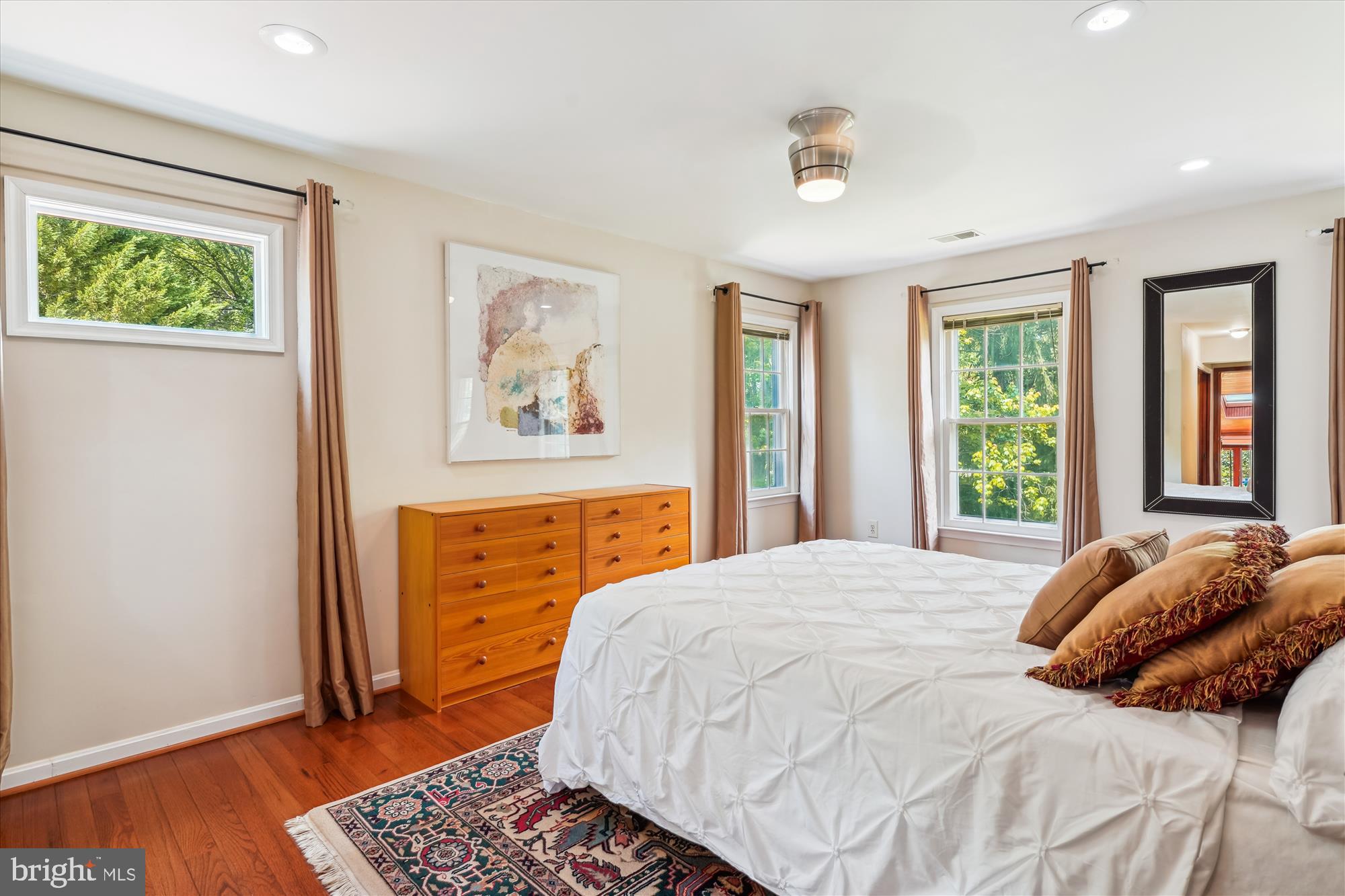 MILLS FARM - Residential