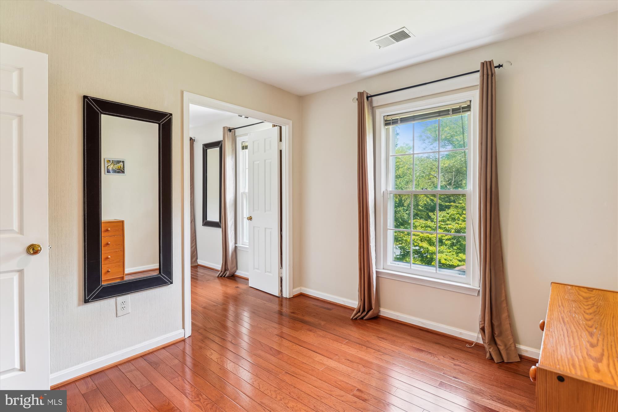 MILLS FARM - Residential