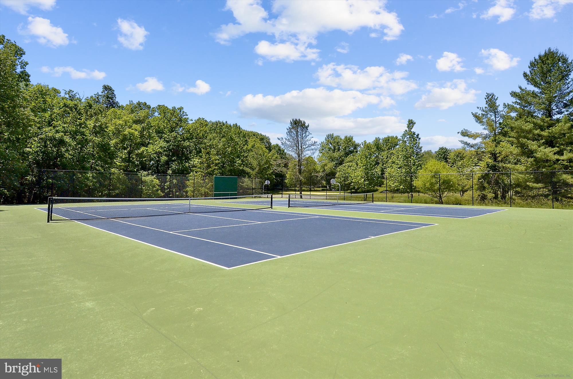 MILLS FARM - Residential
