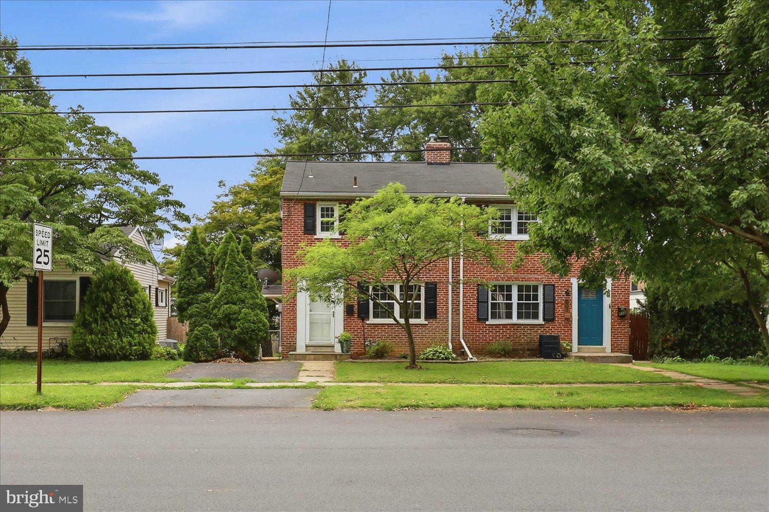 849 FOUNTAIN AVENUE