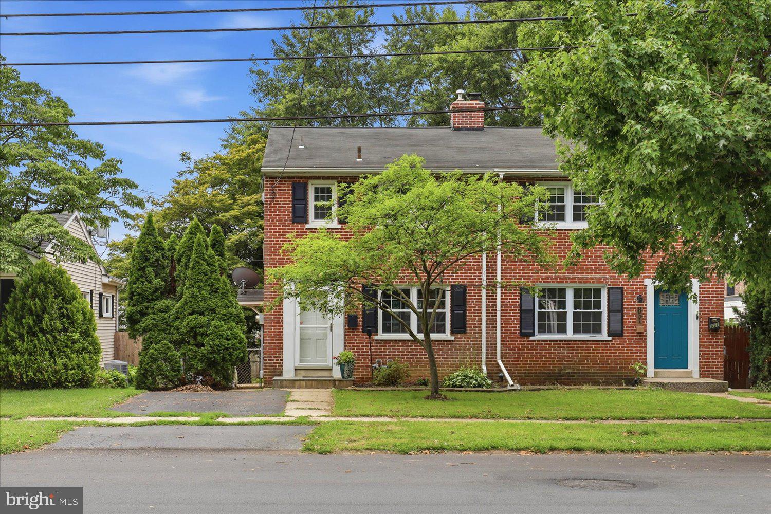 849 FOUNTAIN AVENUE