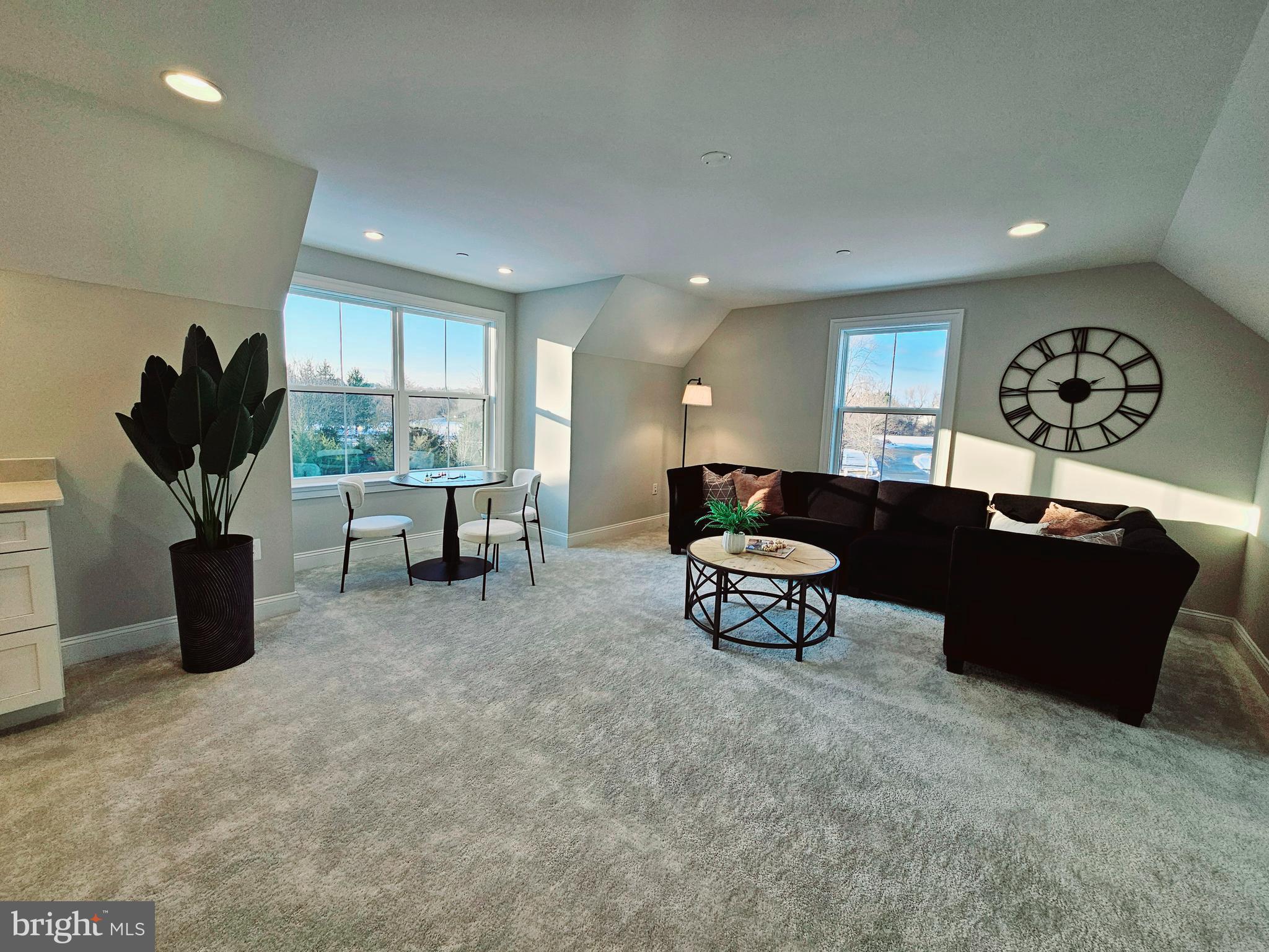 FOXWOOD CROSSING - Residential