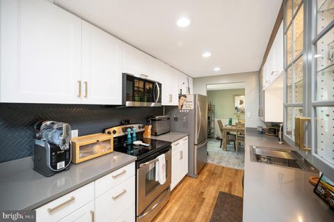 Tiny photo for 15744 Vista Drive, DUMFRIES, VA 22025 (MLS # VAPW2117048)