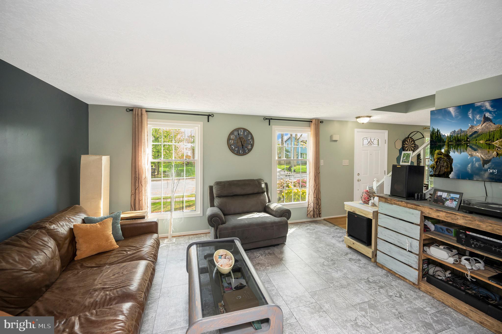 COUNTRY CLUB LAKE - Residential