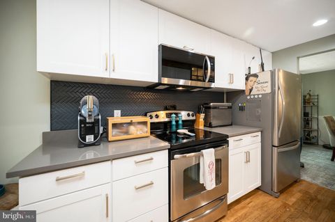 Tiny photo for 15744 Vista Drive, DUMFRIES, VA 22025 (MLS # VAPW2117048)