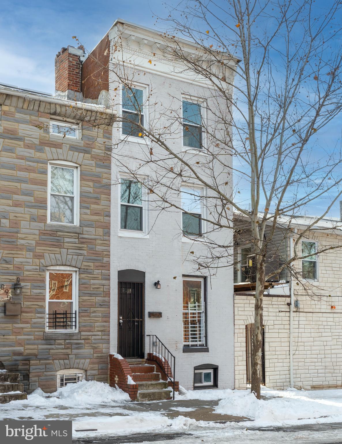 HOLLINS MARKET - Residential