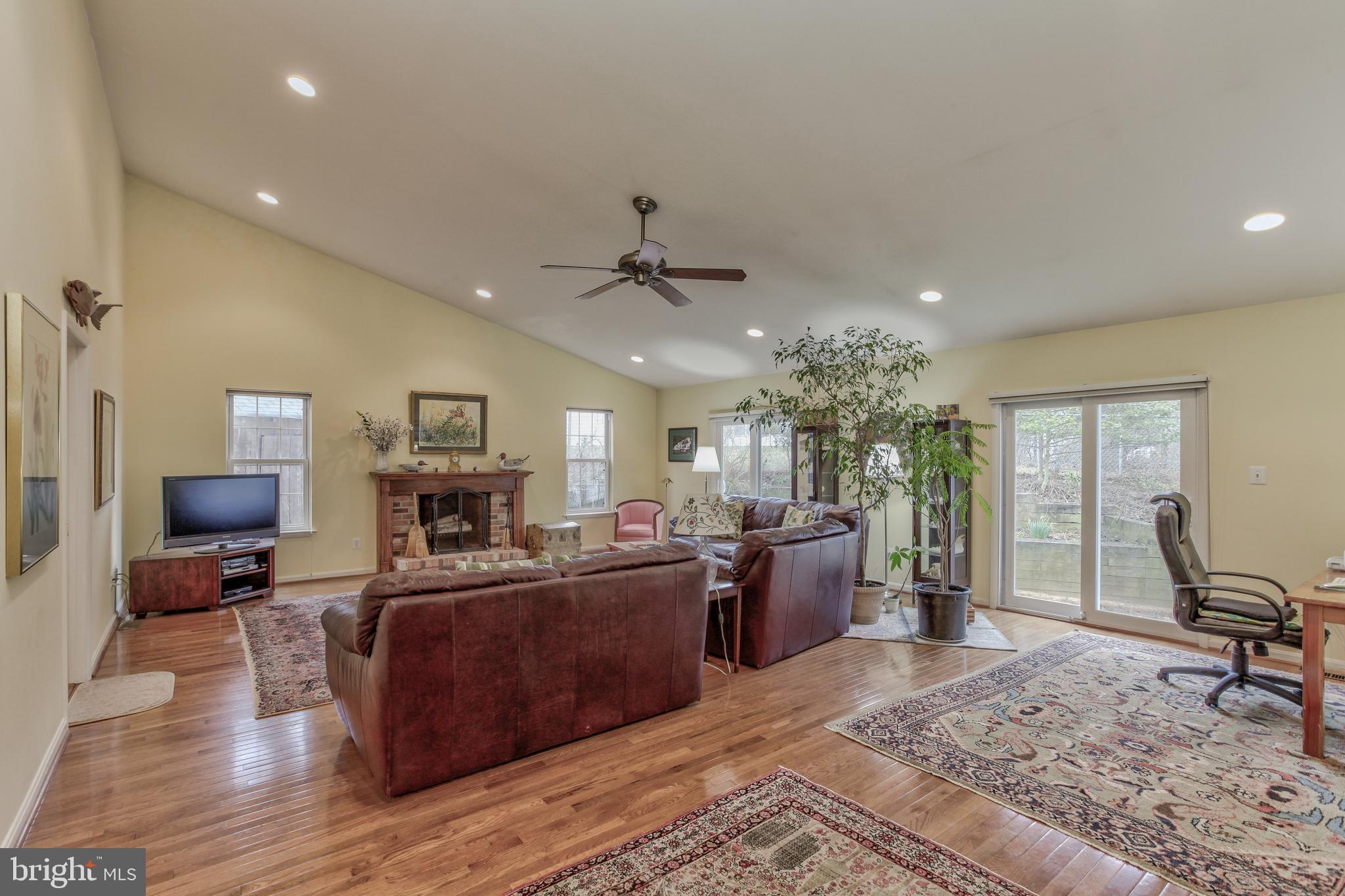 ROCKCREST - Residential