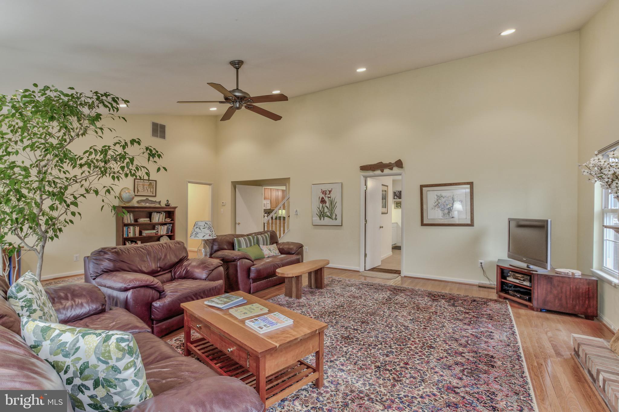 ROCKCREST - Residential