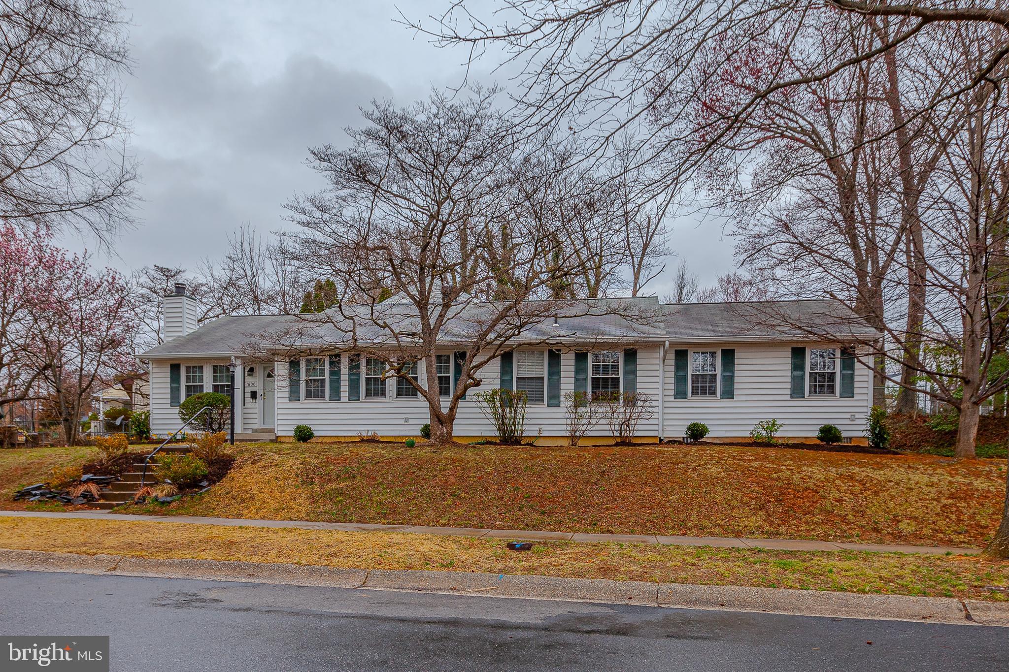 ROCKCREST - Residential