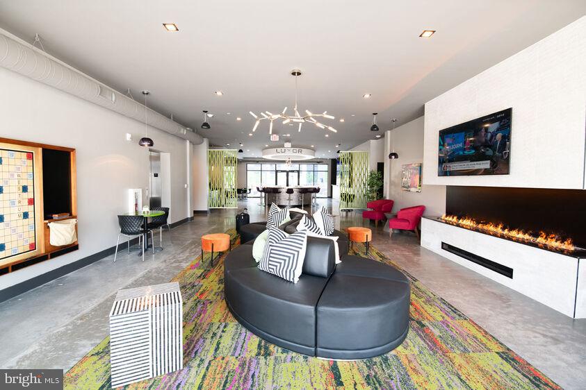 LANSDOWNE - Residential Lease