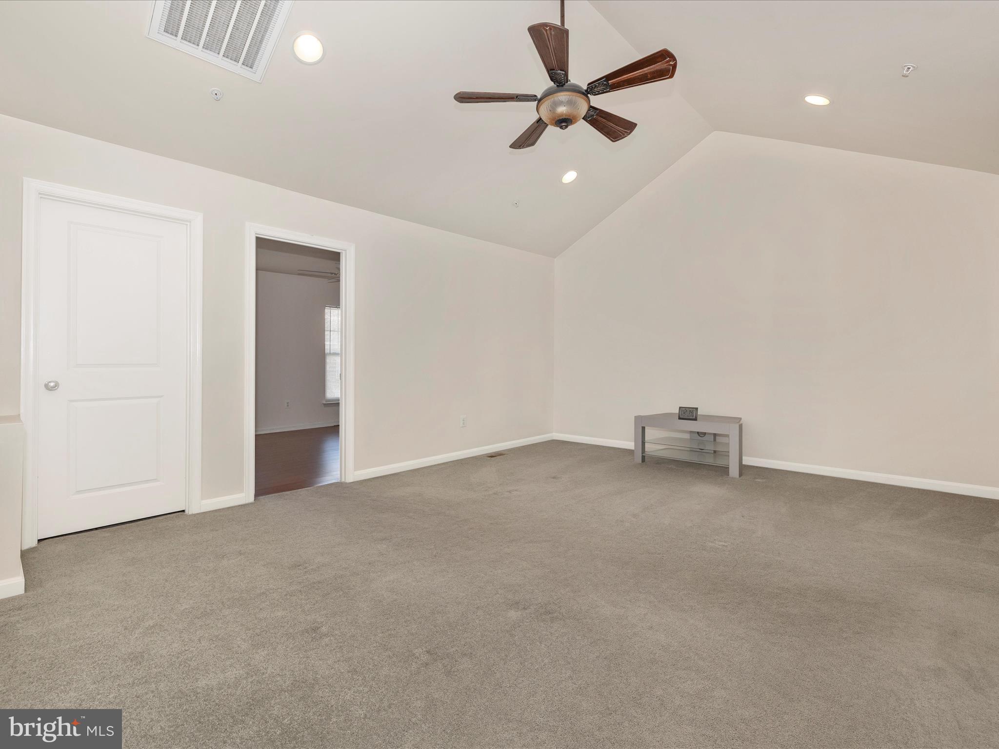 WOODCREST - Residential