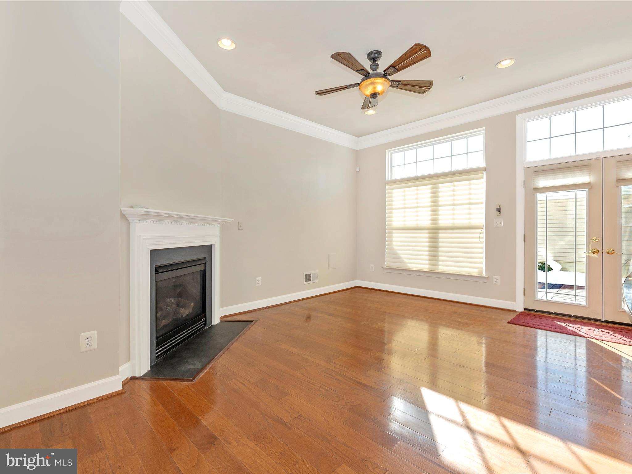 WOODCREST - Residential