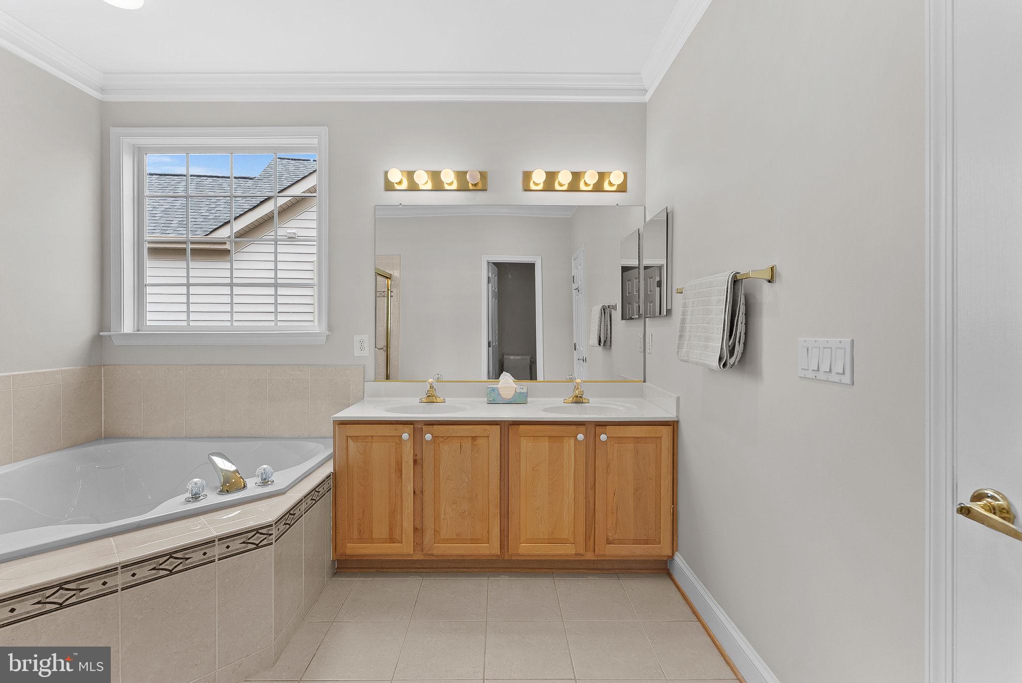 HERITAGE HUNT - Residential