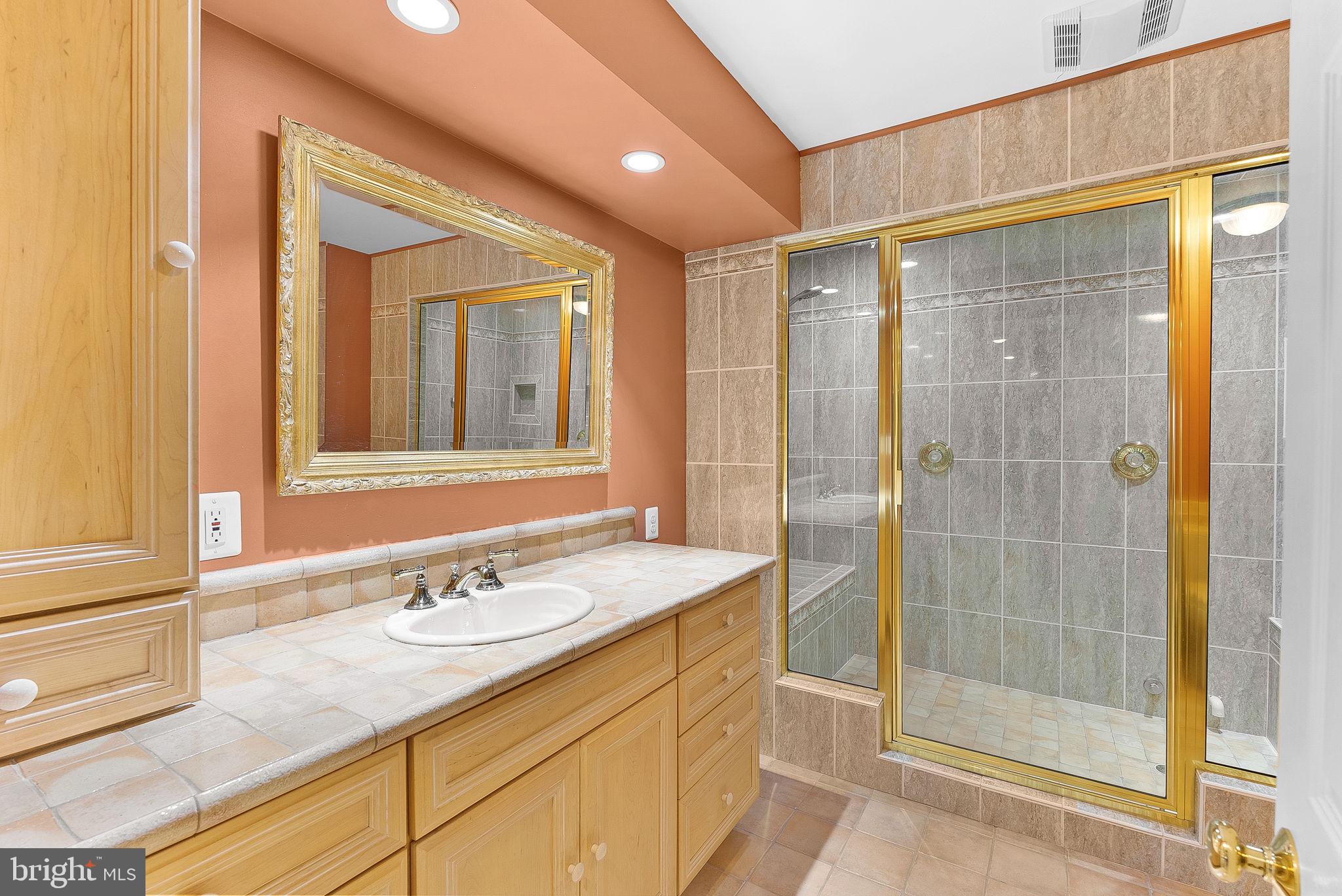 HERITAGE HUNT - Residential