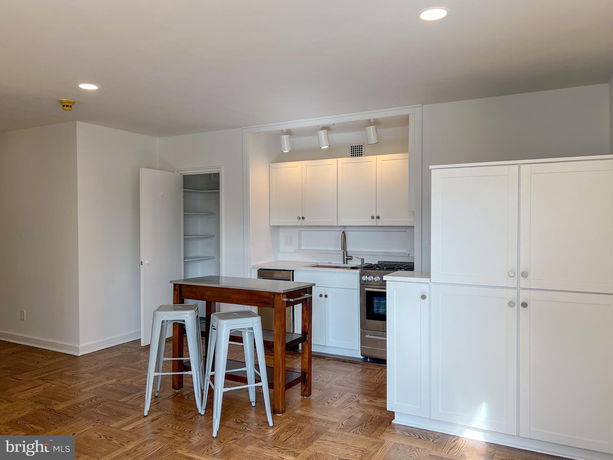 ART MUSEUM AREA - Residential