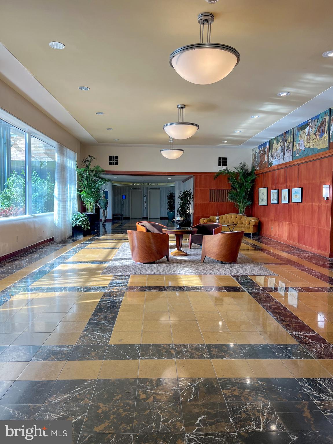 ART MUSEUM AREA - Residential