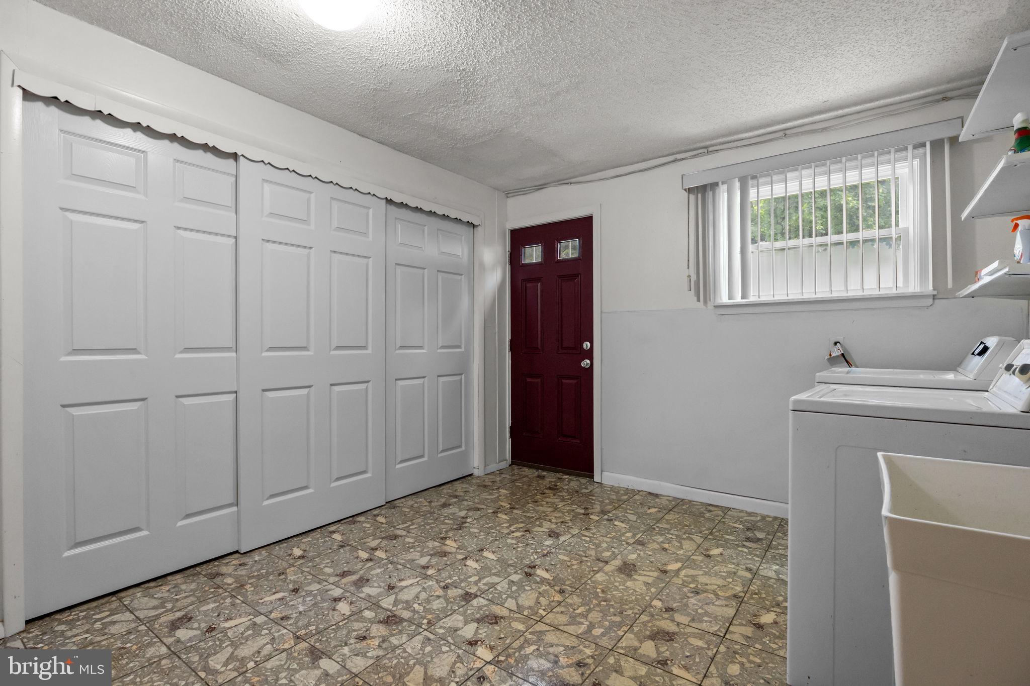 ELKINS PARK - Residential