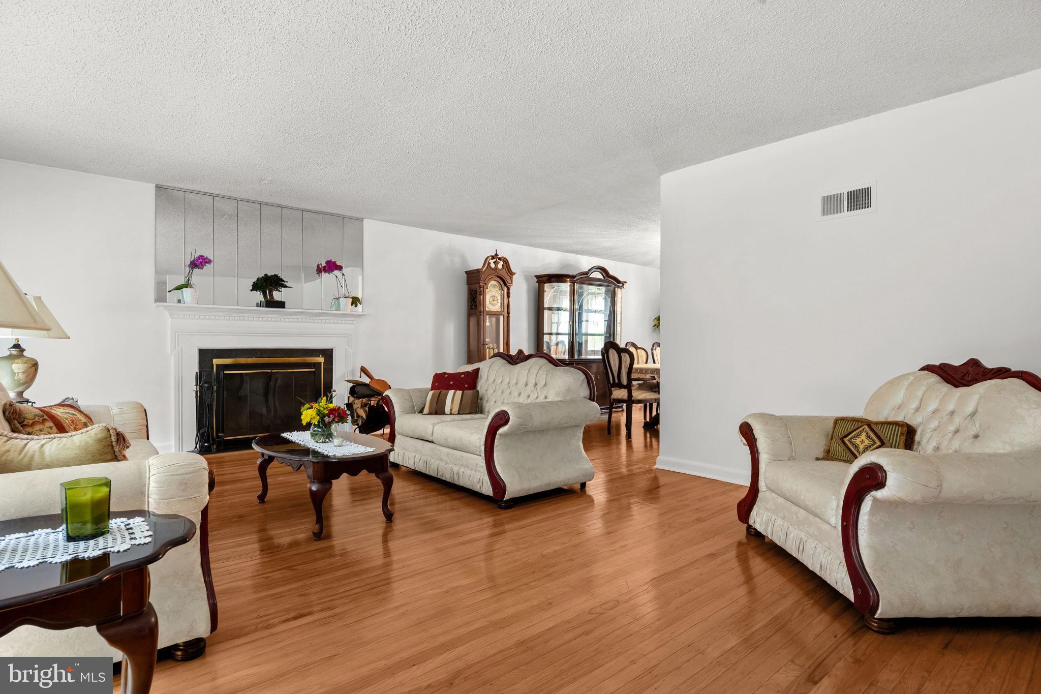 ELKINS PARK - Residential