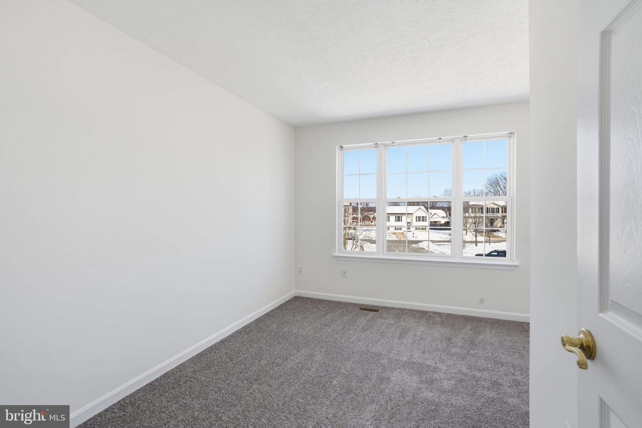 BEACHWOOD ESTATES - Residential