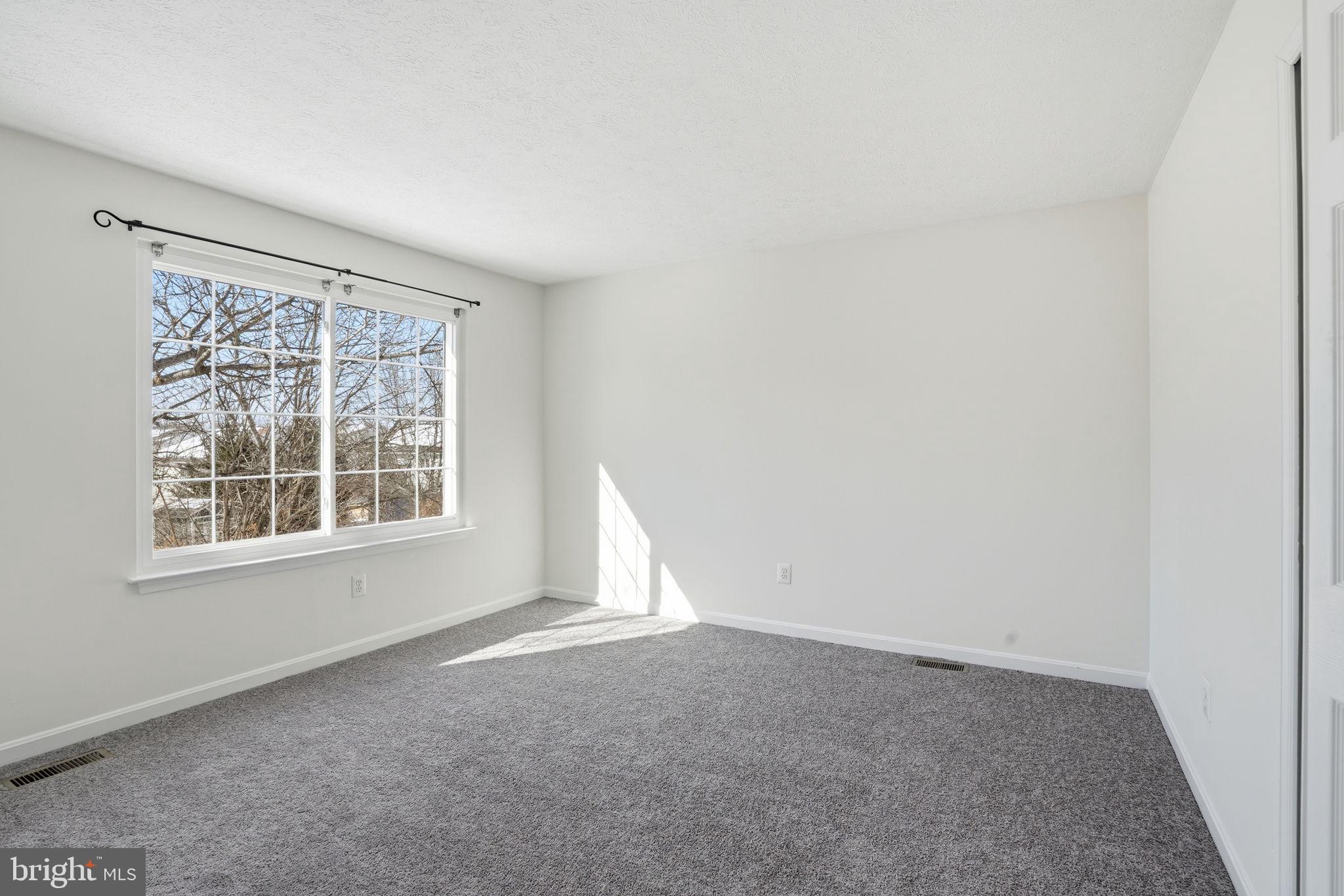 BEACHWOOD ESTATES - Residential