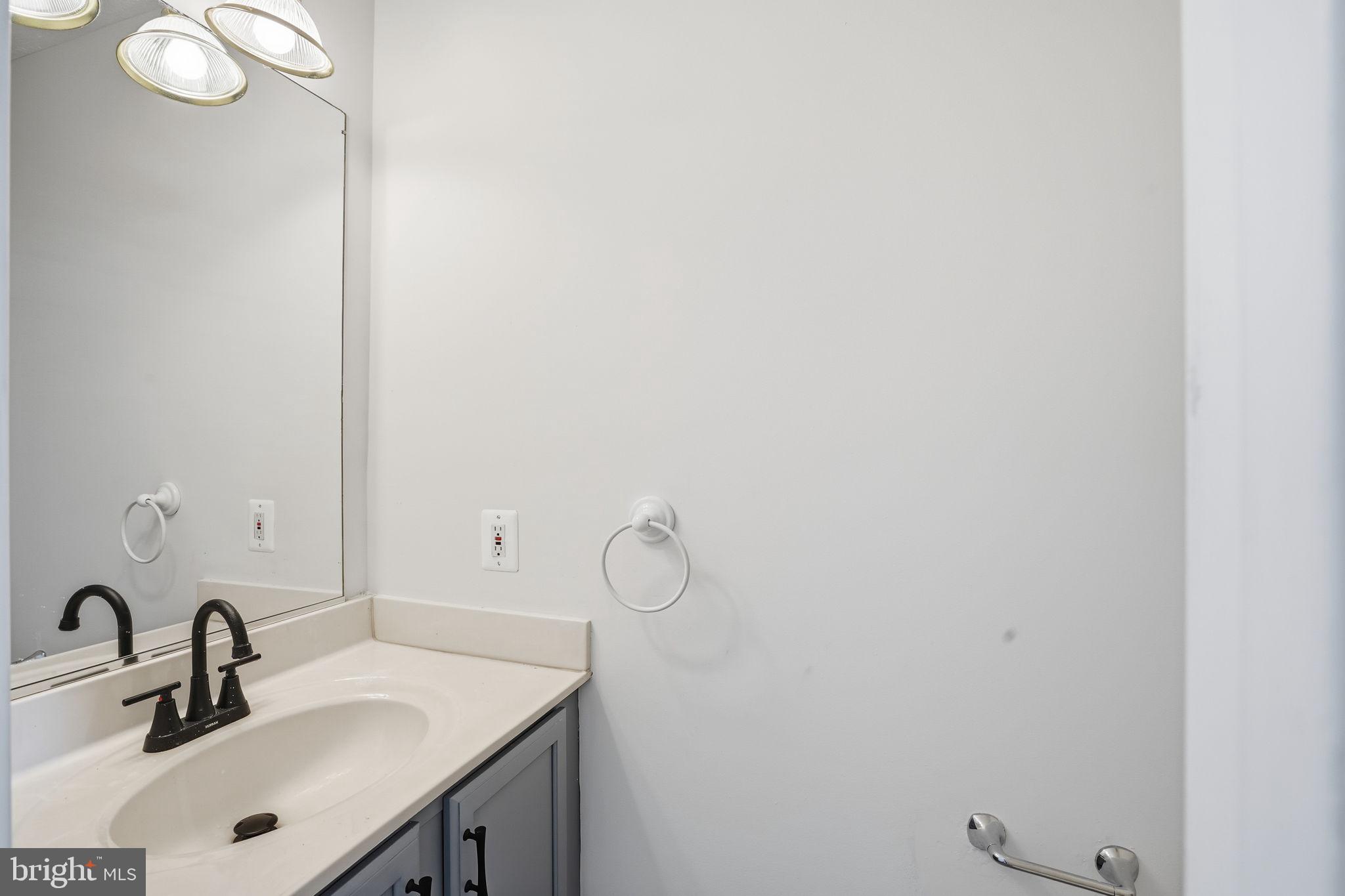 BEACHWOOD ESTATES - Residential