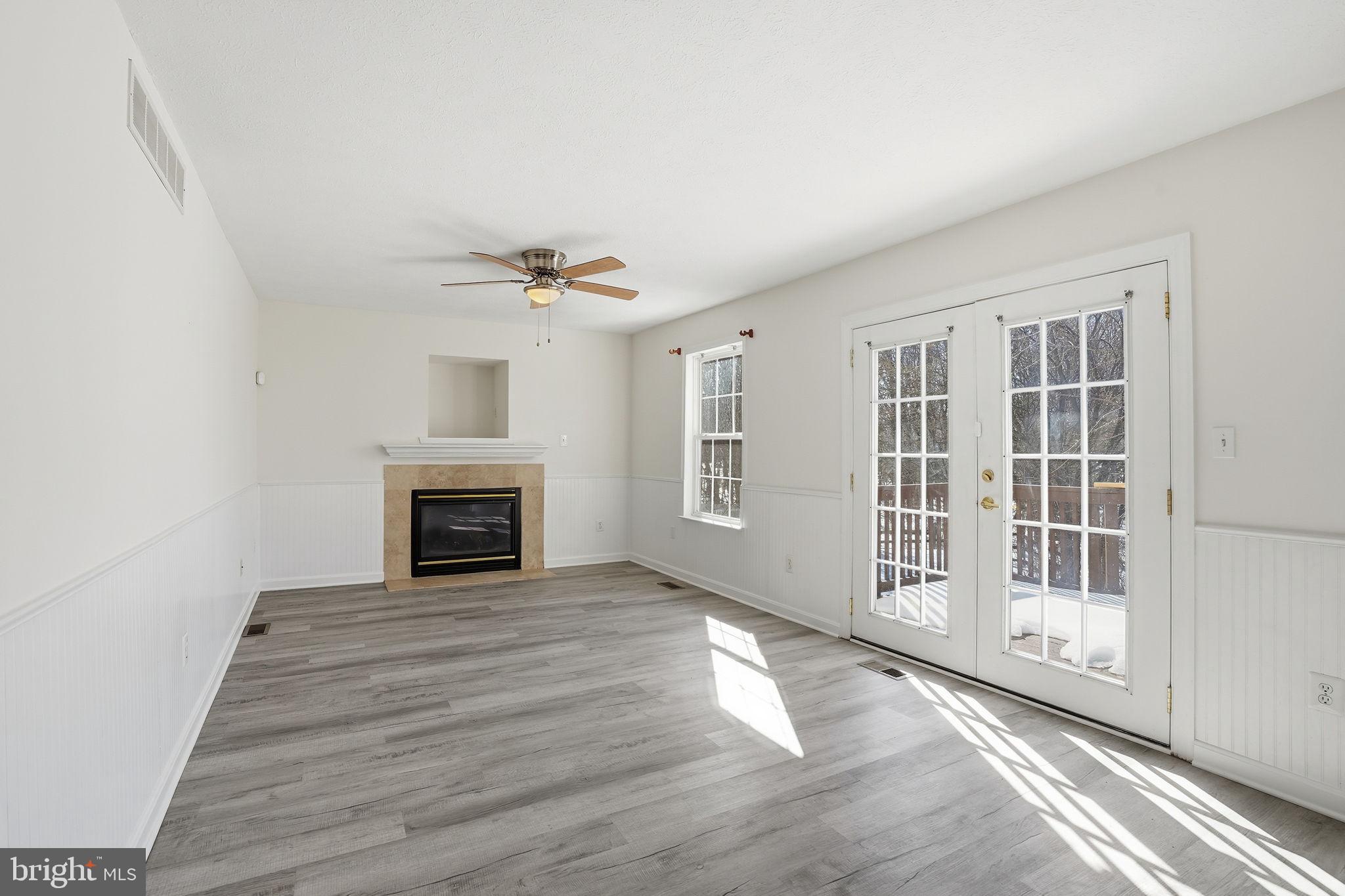 BEACHWOOD ESTATES - Residential