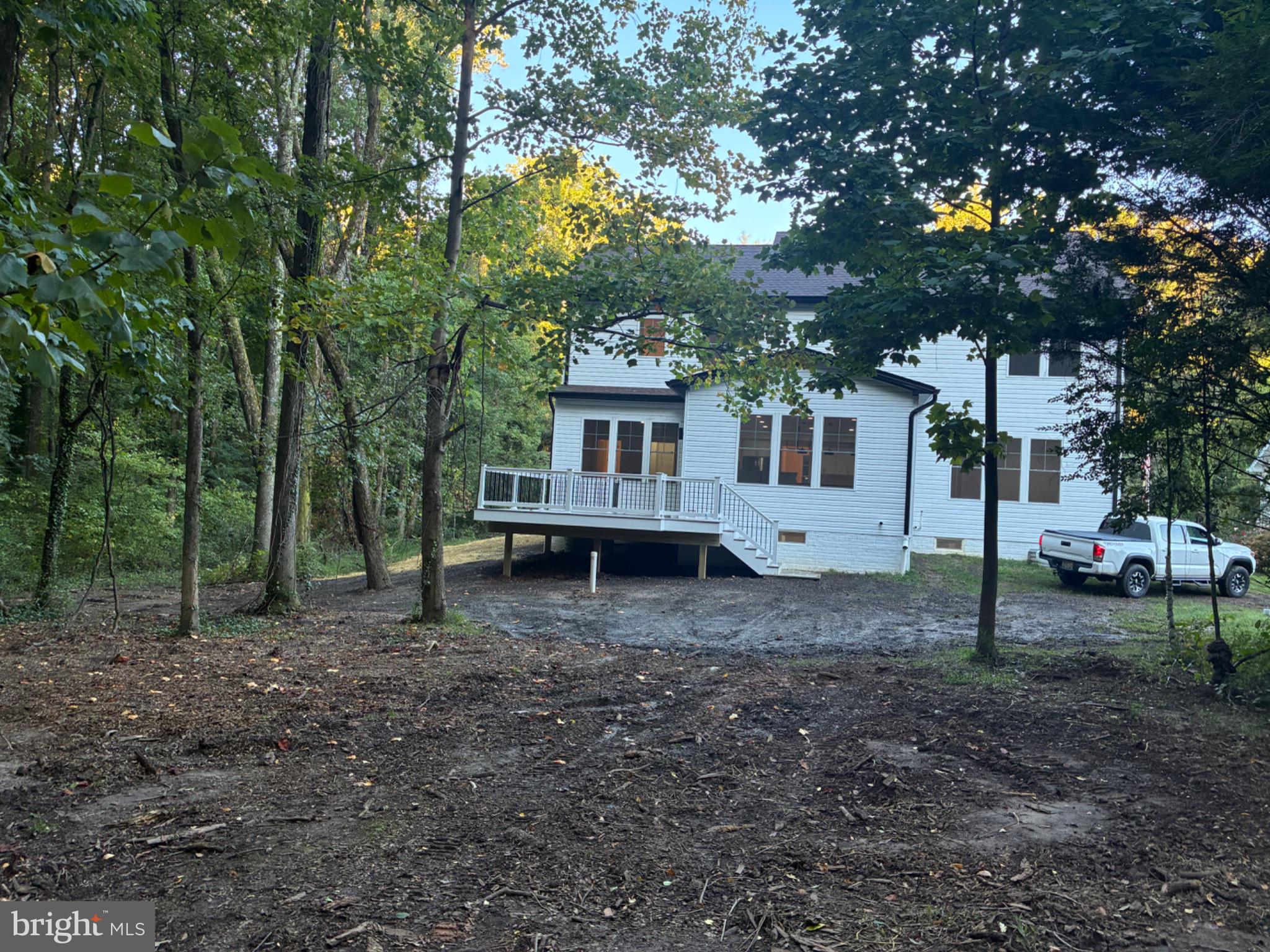 1989 MITCHELL DRIVE