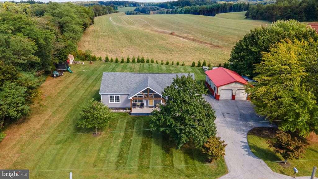 Photo of 49 Pine Road, ABBOTTSTOWN, PA 17301 (MLS # PAYK2090866)